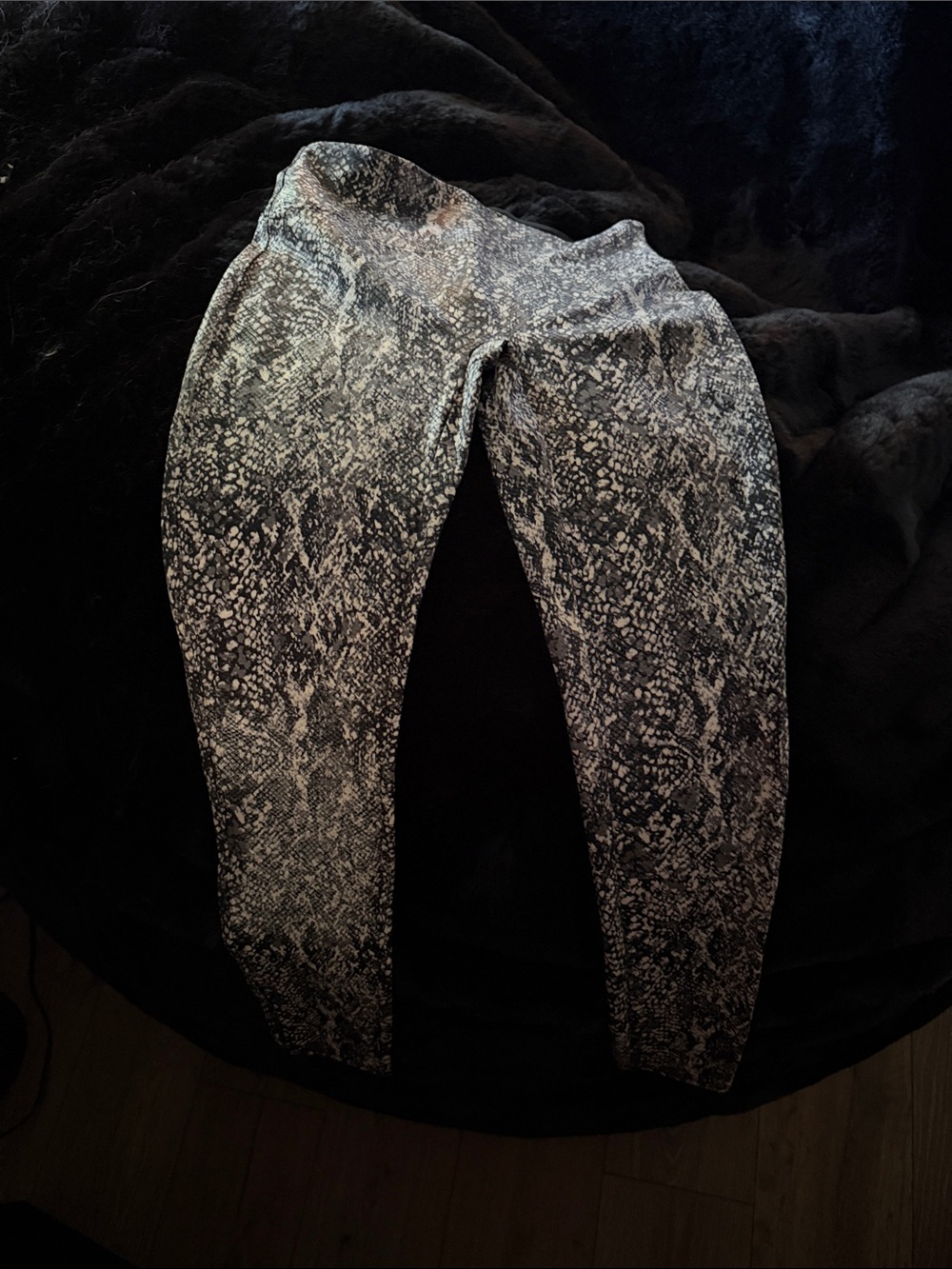 Spanx Faux Leather Snake Shine Leggings